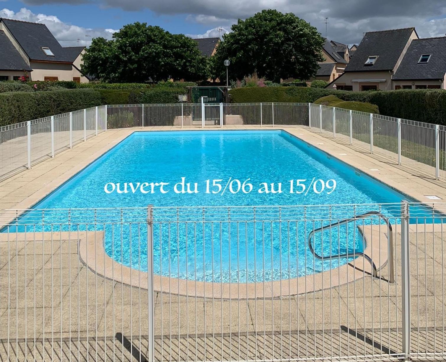 Perle Beach, Petite Maison Situee En Bord De Plage, Piscine. Гидель Экстерьер фото